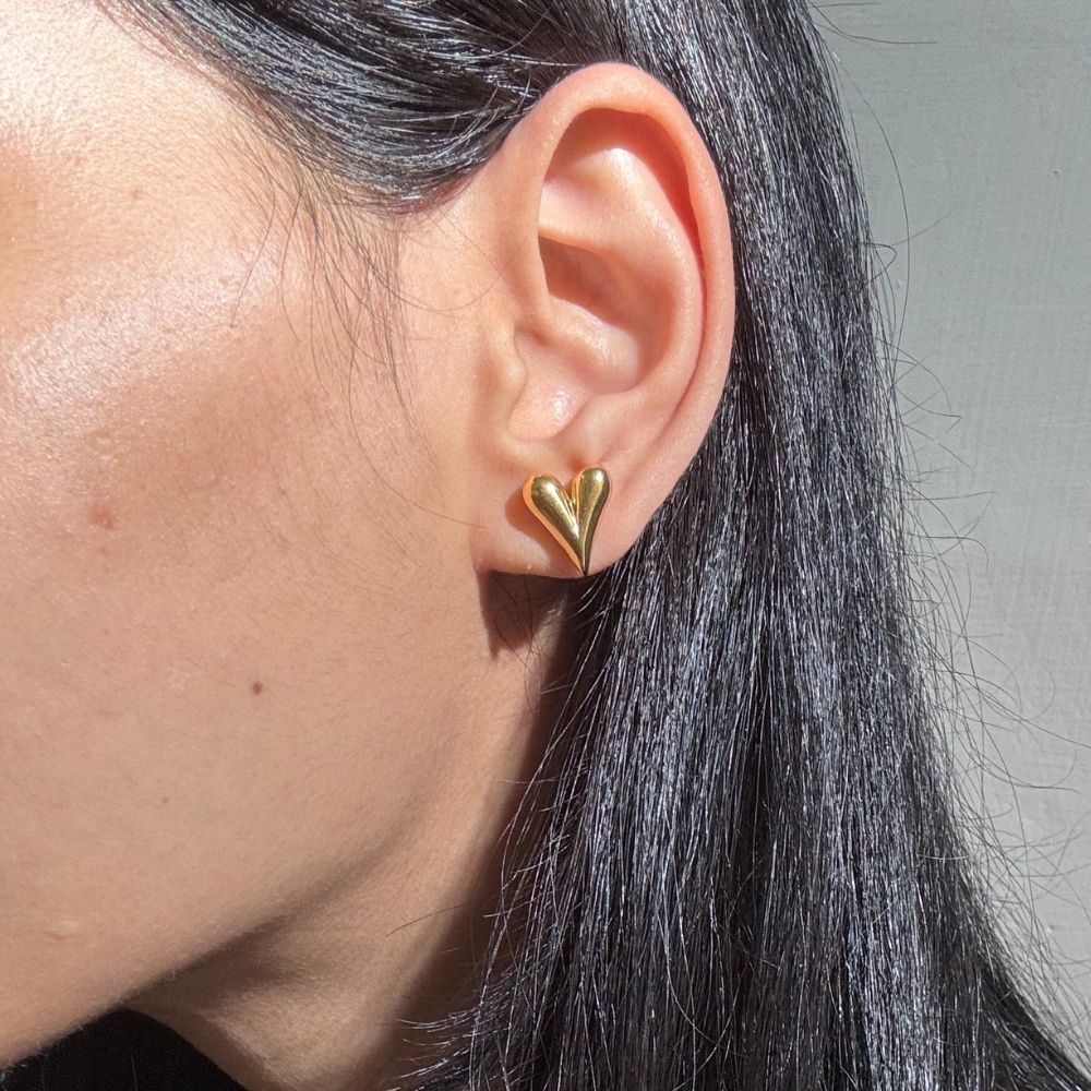 Sona Mini Heart Studs